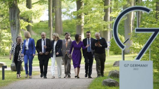 Predstavitelia skupiny G7.