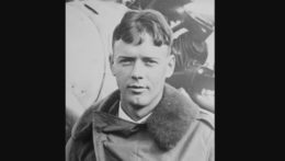 Na snímke pilot Charles Lindbergh v roku 1927.