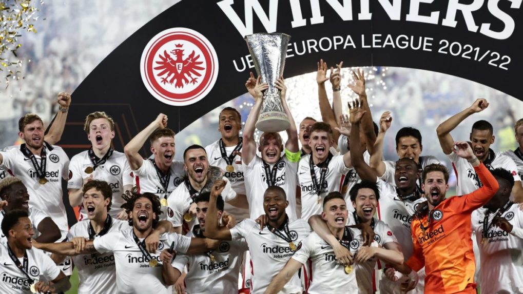 Víťazmi Európskej ligy sa stali futbalisti Eintrachtu Frankfurt