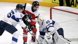 Zápas Fínska s Rakúskom na MS 2022 v ľadovom hokeji.