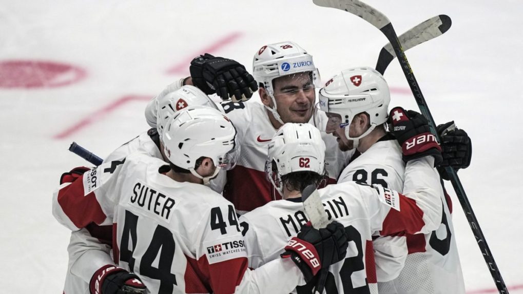 MS v hokeji 2022: Švajčiari si ľahko poradili s Dánmi, Švédi s druhým víťazstvom