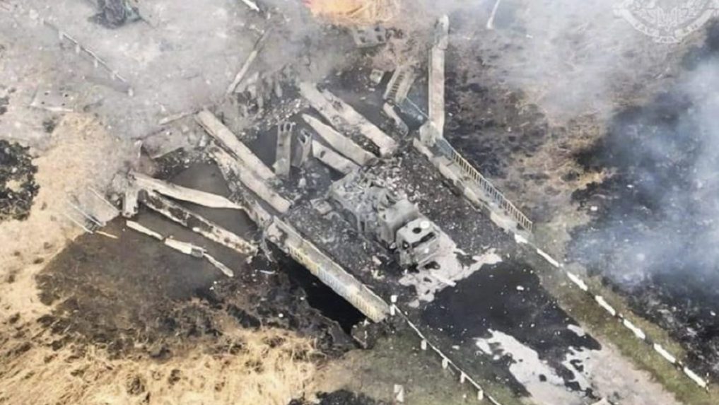 V troskách domu v ukrajinskom Iziume našli telá 44 civilistov