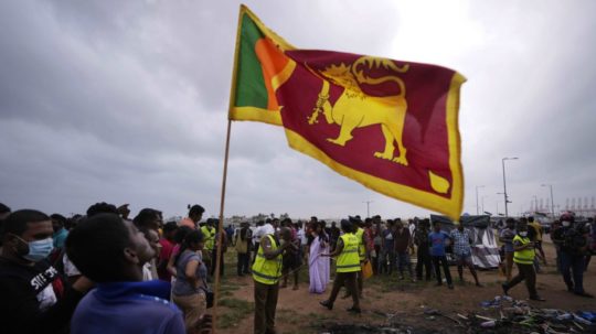 Protestujúci na Srí Lanke.