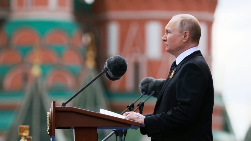 Putin: Sankcie proti Rusku vyvolávajú celosvetovú krízu