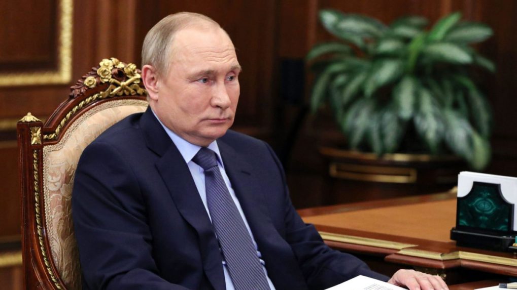 Putin sa ospravedlnil izraelskému premiérovi za Lavrovov výrok o Hitlerovi