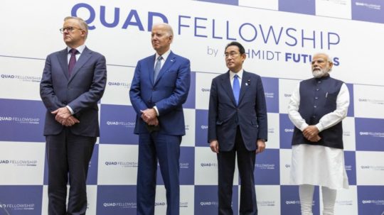 Zľava: austrálsky premiér Anthony Albanese, americký prezident Joe Biden, japonský premiér Fumio Kišida a indický premiér Naréndra Módí.