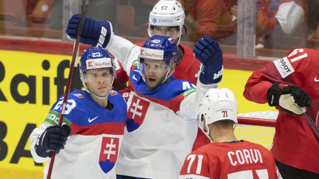 Slovenskí hokejisti majú príležitosť vylepšiť si bilanciu proti Švajčiarsku