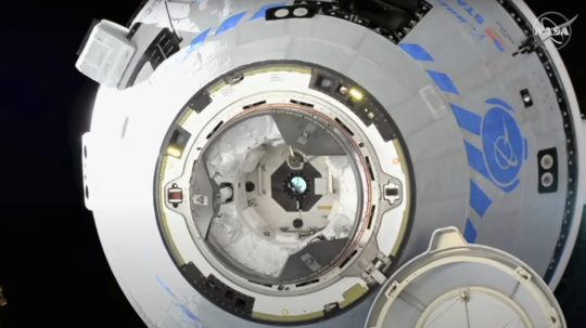 vesmírna loď Starliner sa pripravuje na pripojenie k Medzinárodnej vesmírnej stanici