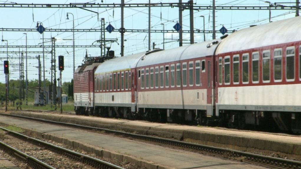 V Banskej Bystrici zrazil ženu vlak, zrážku neprežila