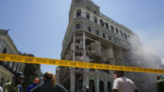 zničený kubánsky hotel Saratoga.