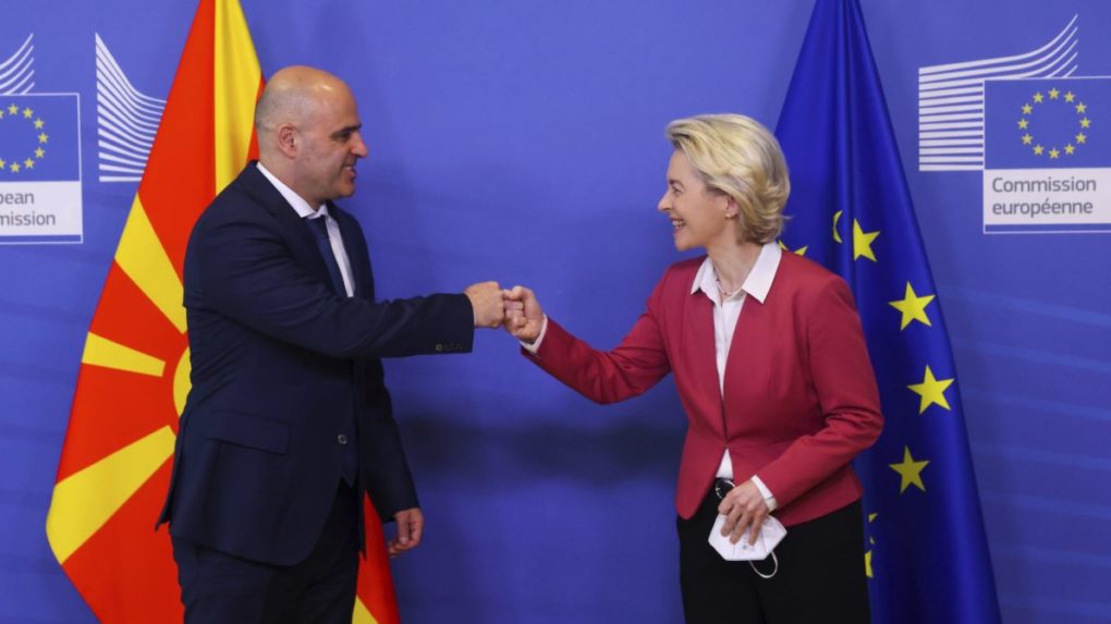 Lídri balkánskych krajín si bojkot samitu EÚ rozmysleli