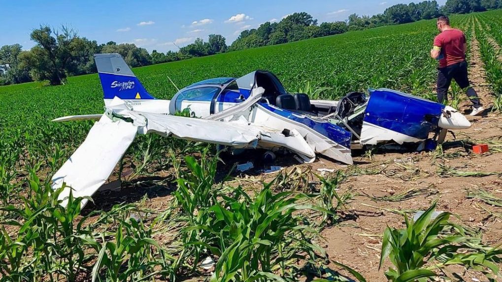 V okrese Nové Zámky spadlo malé lietadlo, zomrela jedna osoba