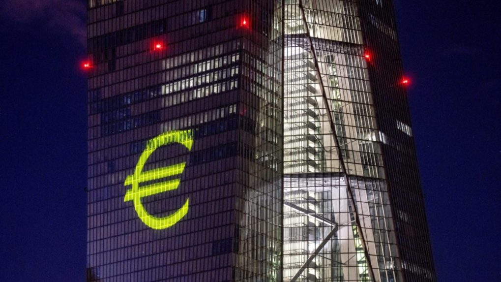 ECB zvýšila kľúčovú úrokovú sadzbu