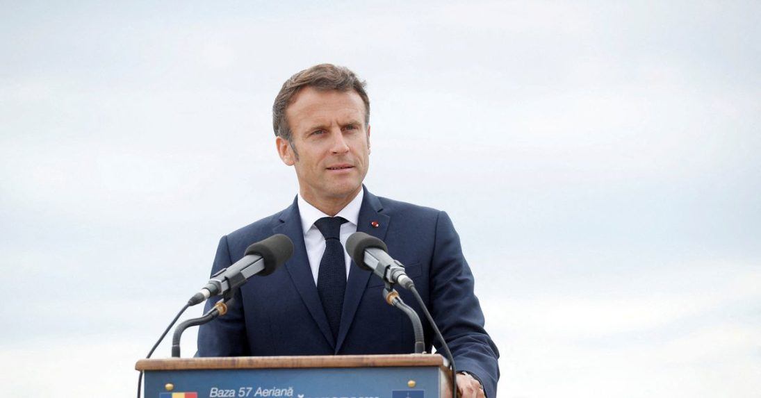 Francúzski poslanci chcú zakotviť právo žien na potrat v ústave
