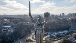 monumentálna socha Matka Vlasť v Kyjeve.