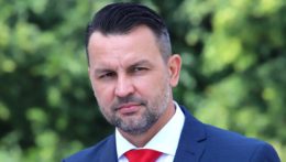 Na snímke poslanec MsZ Banská Bystrica Marek Modranský počas vyhlásenia v súvislosti s kandidatúrou na predsedu Banskobystrického samosprávneho kraja (BBSK).
