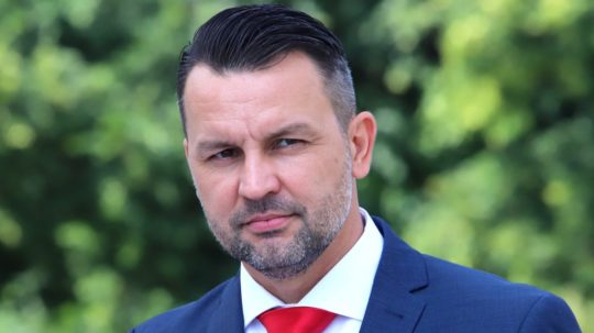 Na snímke poslanec MsZ Banská Bystrica Marek Modranský počas vyhlásenia v súvislosti s kandidatúrou na predsedu Banskobystrického samosprávneho kraja (BBSK).
