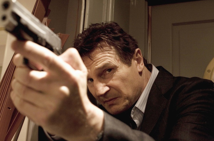 Liam Neeson vo filme 96 hodín (2008).