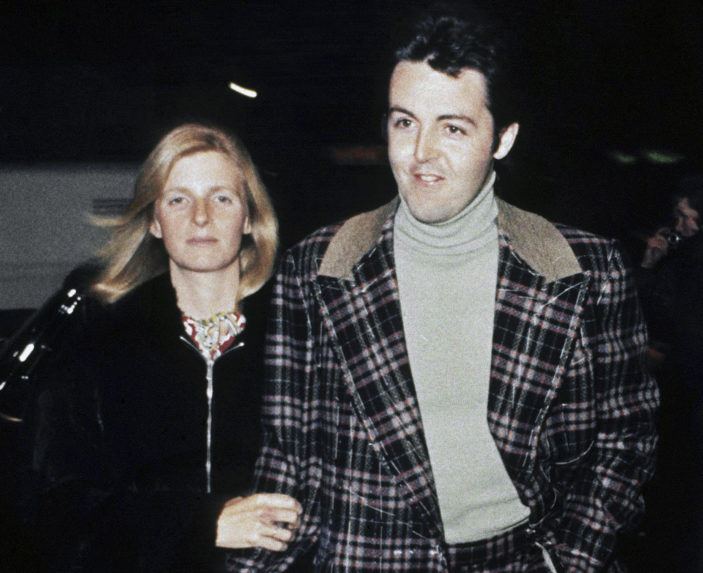 Paul McCartney a jeho žena Linda (1971).