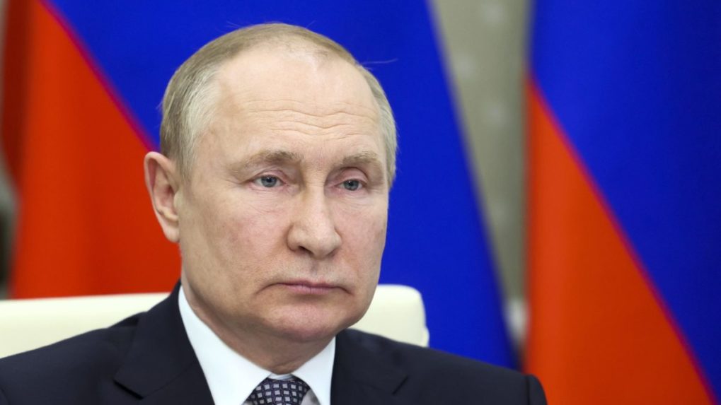 Putin sa viac zapája do vojnovej stratégie. Zakázal stiahnutie vojakov z Chersonu
