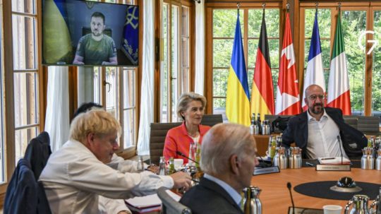 K rokovaniu lídrov G7 sa virtuálne pripojil aj ukrajinský prezident Volodymyr Zelenskyj.