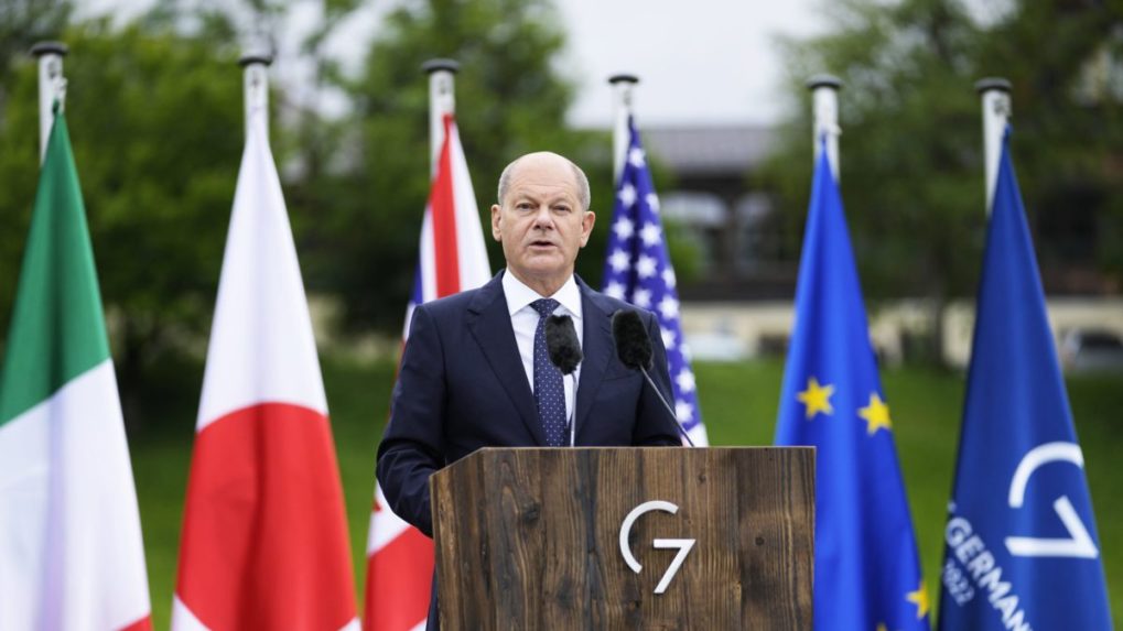 G7 je jednotná v podpore Ukrajiny, Putin nesmie vyhrať, povedal Scholz