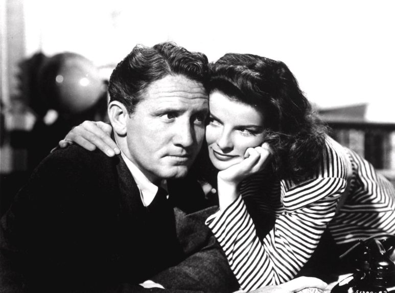Herci a partneri Spencer Tracy a Katherine Hepburnová vo filme Žena roka (1942).
