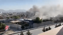 Situácia po výbuchu v kábulskom chráme.