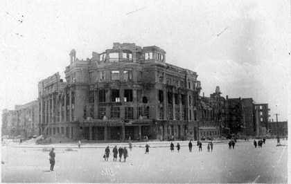 Zničené budovy v Stalingrade.