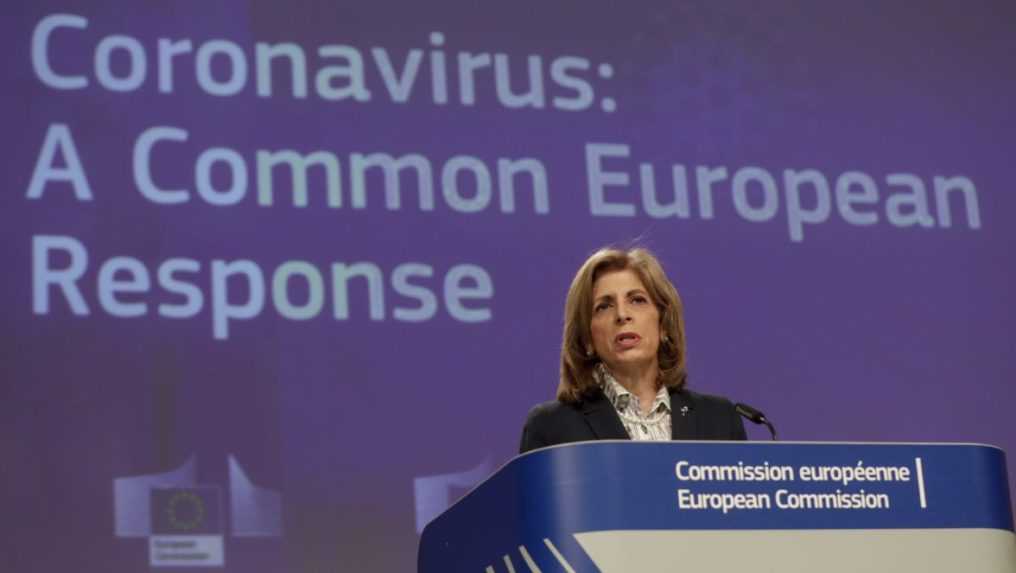 Eurokomisárka Stella Kyriakidisová upozorňuje na ďalšiu vlnu pandémie koronavírusu