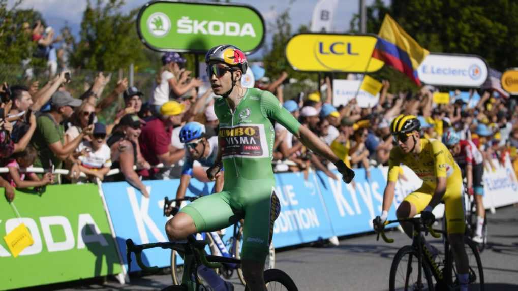Ôsmu etapu na Tour de France ovládol nezastaviteľný Van Aert, Sagan spadol