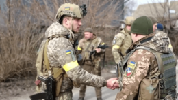 Na ilustračnej snímke ukrajinskí vojaci.