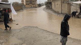 Na fotografii záplavy v Afganistane.