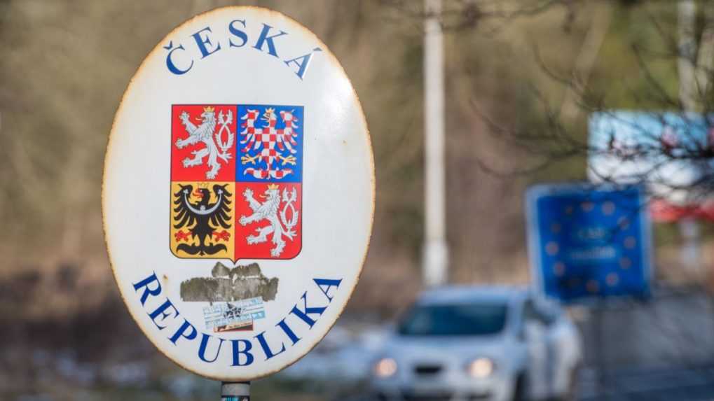 Na hraniciach Česka so Slovenskom zadržali už vyše 300 utečencov