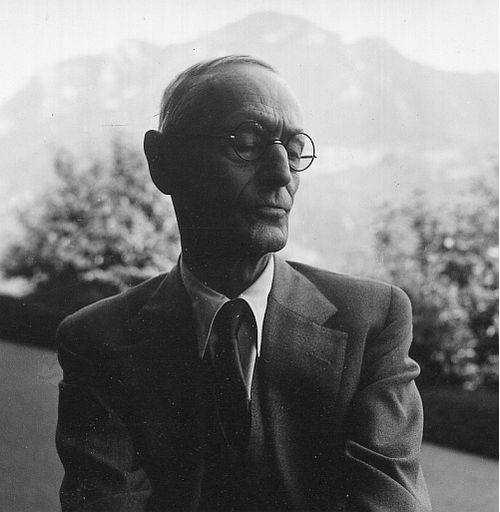 Na fotografii Hermann Hesse.