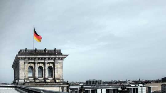 Ilustračná fotografia nemeckej vlajky.