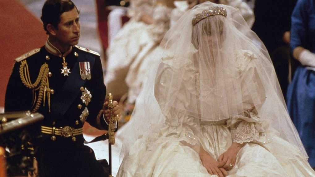 Svadba princa Charlesa a princeznej Diany.
