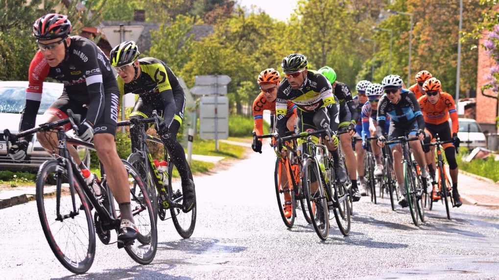 Pre cyklistické preteky budú v nedeľu v Bratislavskom kraji platiť dopravné obmedzenia