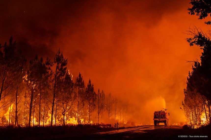 Francúzsko a Portugalsko bojujú s požiarmi, pomáhajú im európske štáty