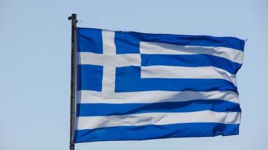 Na snímke grécka vlajka.