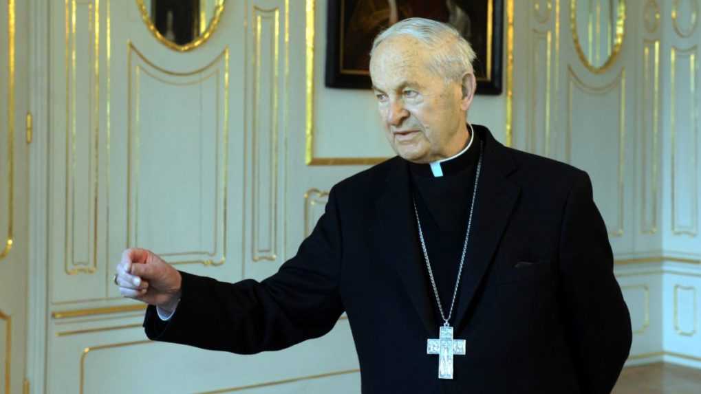 Posledná rozlúčka s kardinálom Tomkom bude vo štvrtok vo Vatikáne