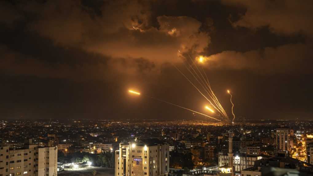 Pri útokoch Izraela na pásmo Gazy zomrelo najmenej 32 ľudí