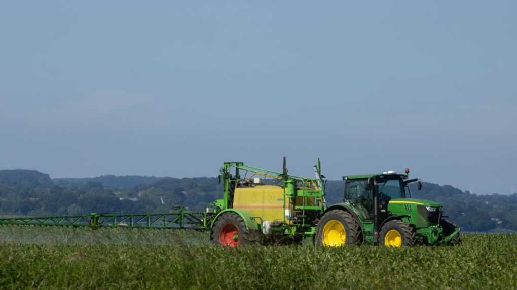 Európska komisia volá po znížení používania pesticídov
