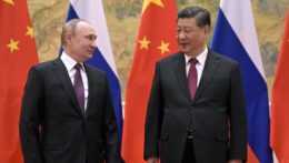 Ruský prezident Vladimir Putin a čínsky prezident Si Ťin-pching.
