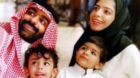 Na fotografii vysokoškolská študentka a matka dvoch detí, ktorú v Saudskej Arábii odsúdili na 34 rokov za mrežami za to, že používala sociálnu sieť Twitter.