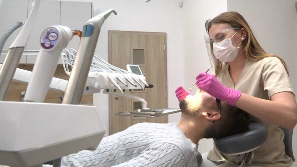 Ľudia zanedbávajú preventívne prehliadky u zubárov
