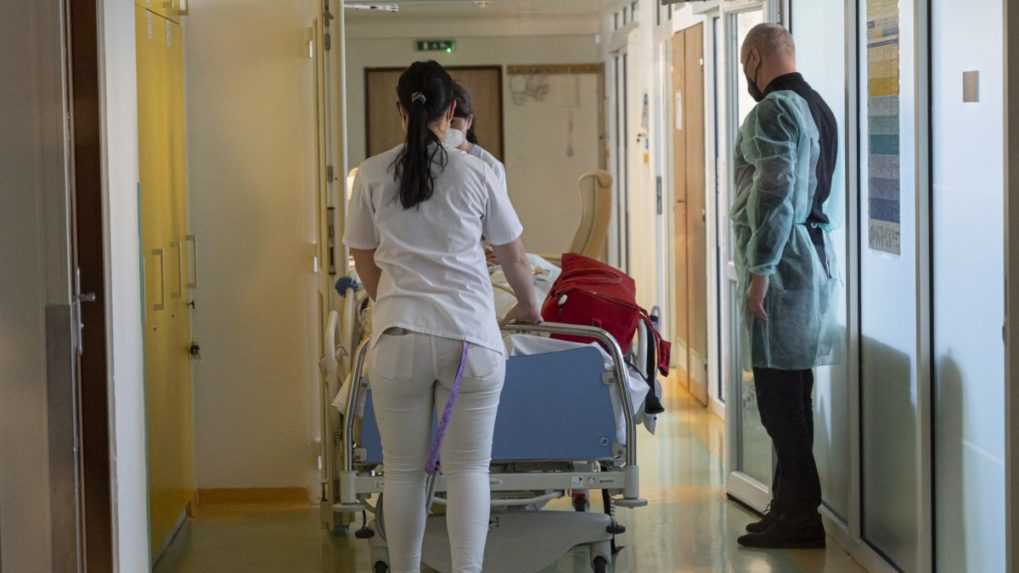 Zdravotníci a záchranári nie sú spokojní s návrhmi na zvýšenie platov