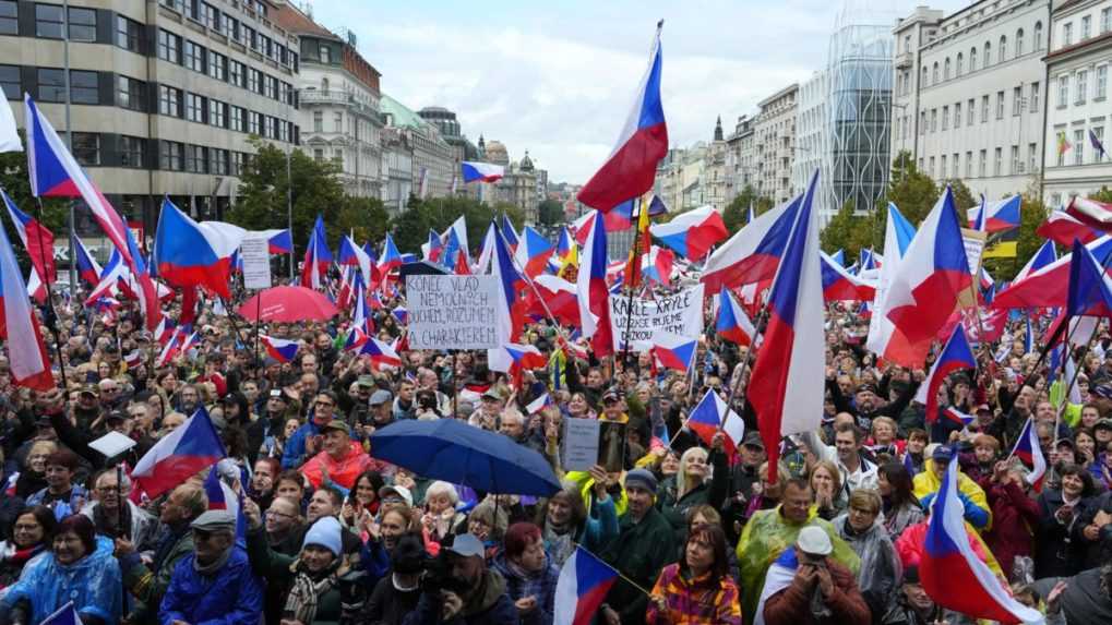 V Prahe sa konala demonštrácia proti vláde, prišli desiatky tisíc ľudí
