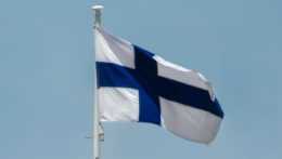 Ilustračná snímka fínskej vlajky.