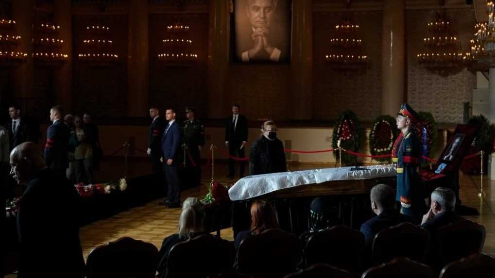 Začal sa pohreb bývalého sovietskeho prezidenta Gorbačova